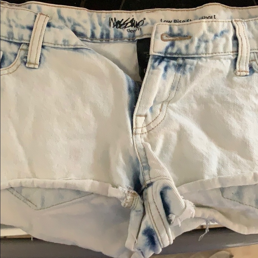 Mini shorts